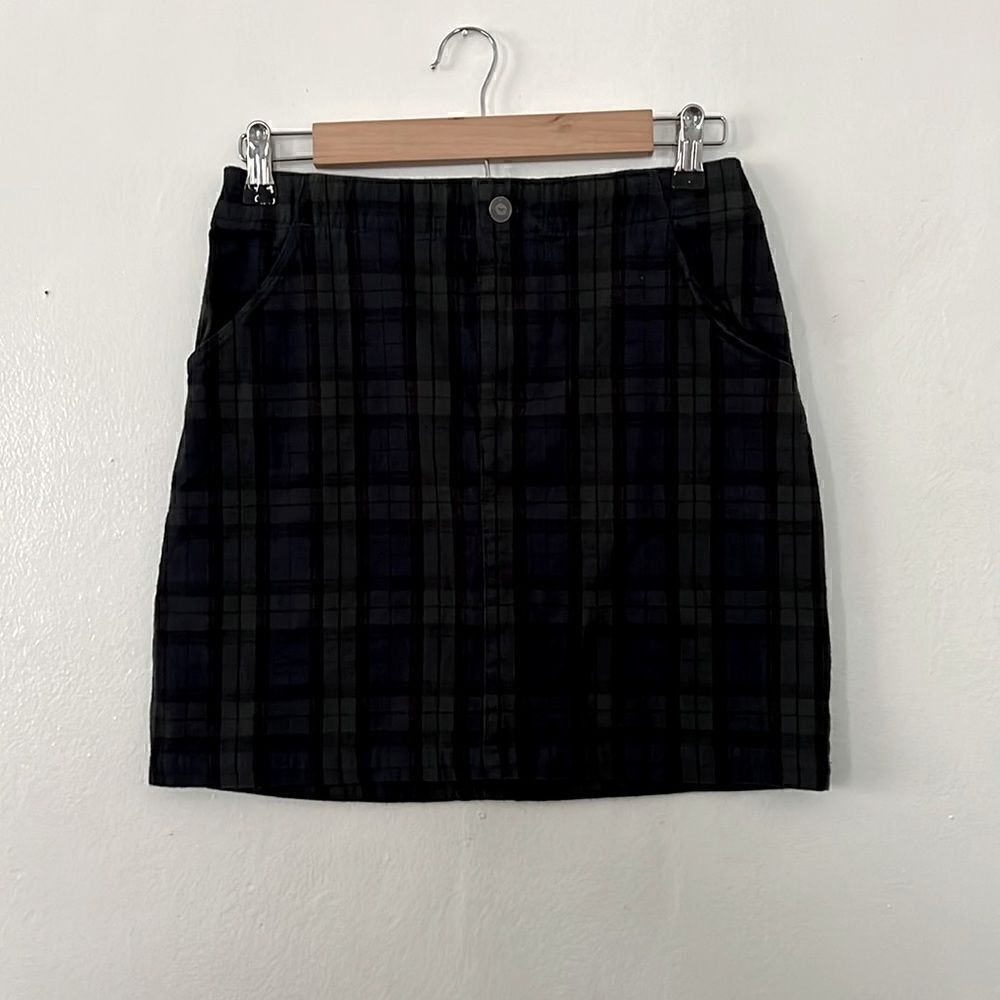 HOLLISTER PLAID SKIRT  